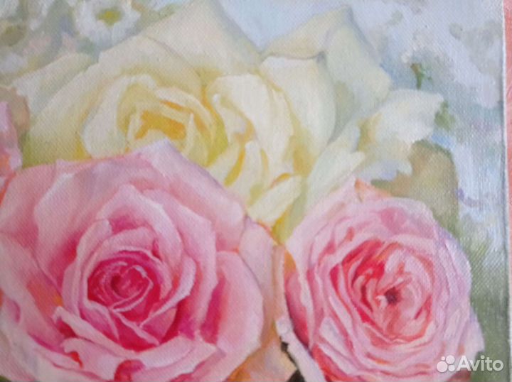 Розы на столе(в наличии)