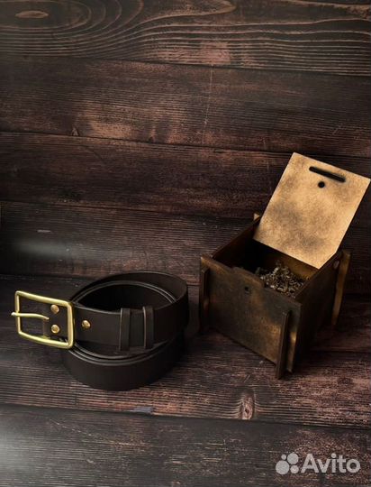 Мужской кожаный ремень ручной работы