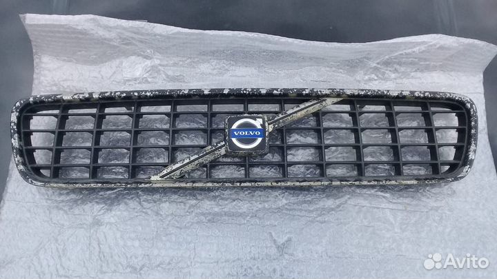 Решётка радиатора Vovlo s40