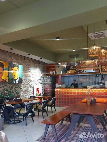 Официант, Бармен