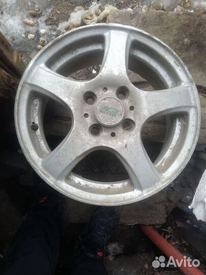 2 литых диска r14