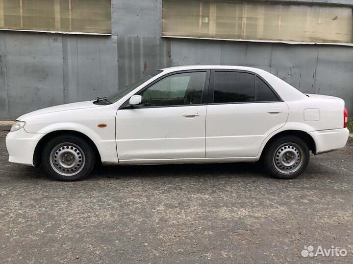 Mazda Familia, 2002