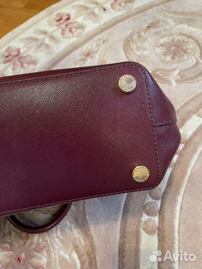 Сумка Michael Kors модель Savannah