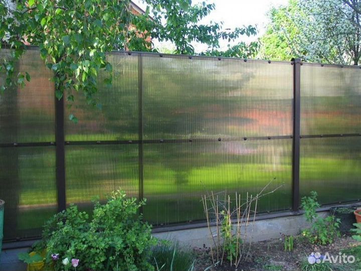 Забор из поликарбоната