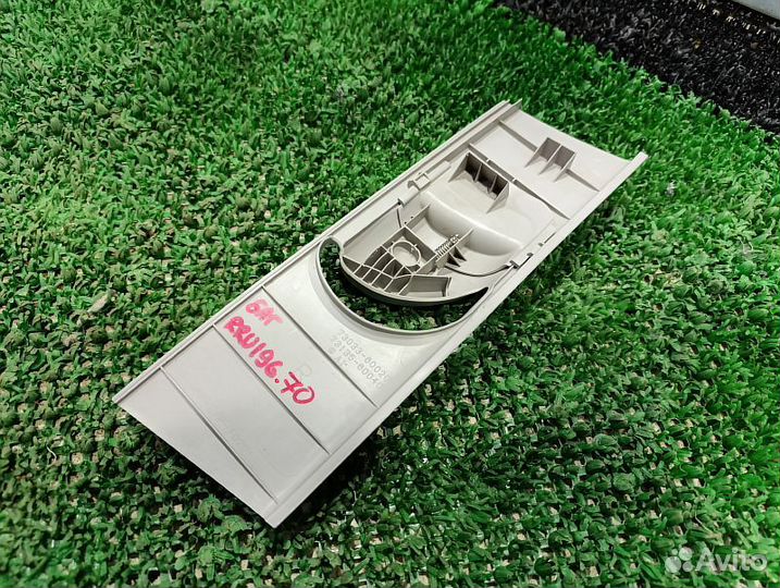 Накладка крепления ремня безопасности заднего правого Toyota Land Cruiser Prado