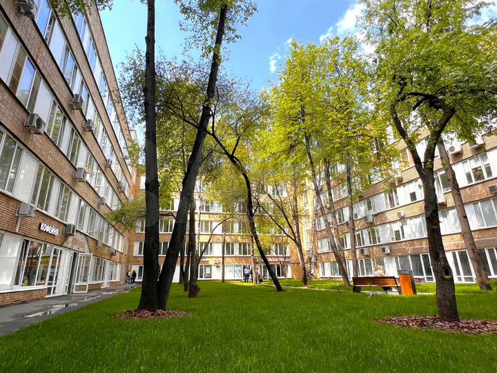 Офис с арендатором, 332 м²