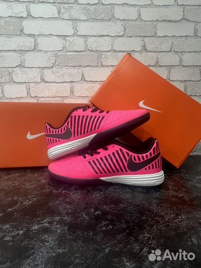 Футзалки Nike Lunar Gato 2 IC Pink Blast