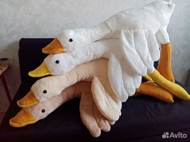 Гусь обнимусь