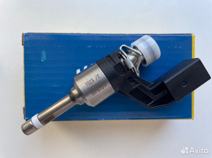 Форсунка топливная VAG 1.4TSI 03C906036M