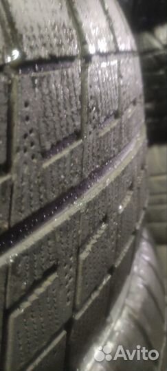 Bridgestone Blizzak Revo2 215/60 R17