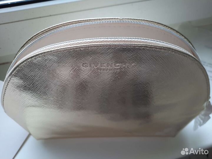 Косметичка Givenchy