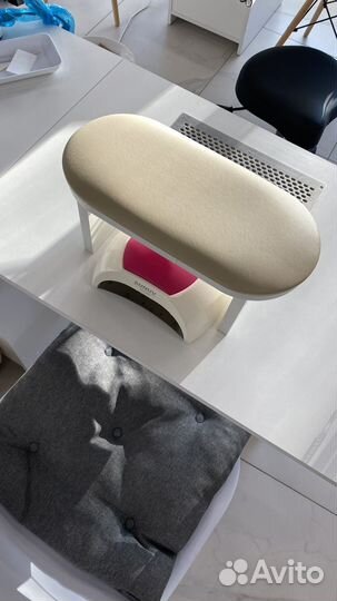 Маникюрная подставка для рук