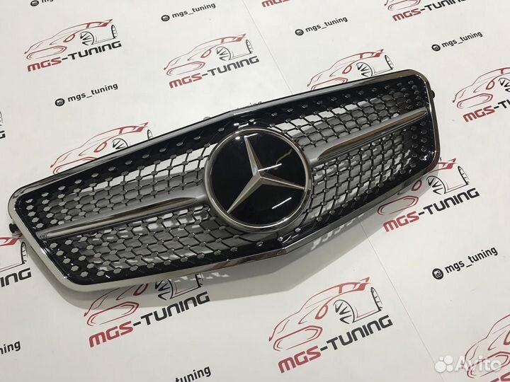 Решетка Mercedes Diamond W212 Silver 09-12г Дистр