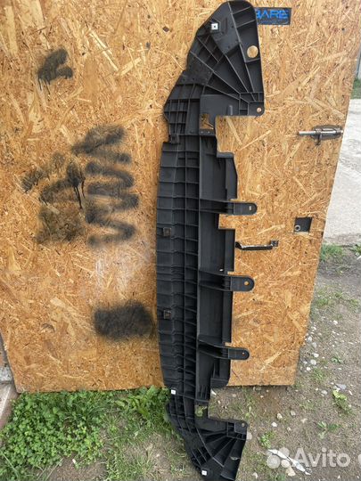 Пыльник переднего бампера Toyota Camry xv70