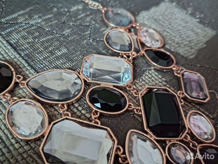 Колье ожерелье