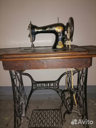 Швейная машина zinger на чугунной станине 19век