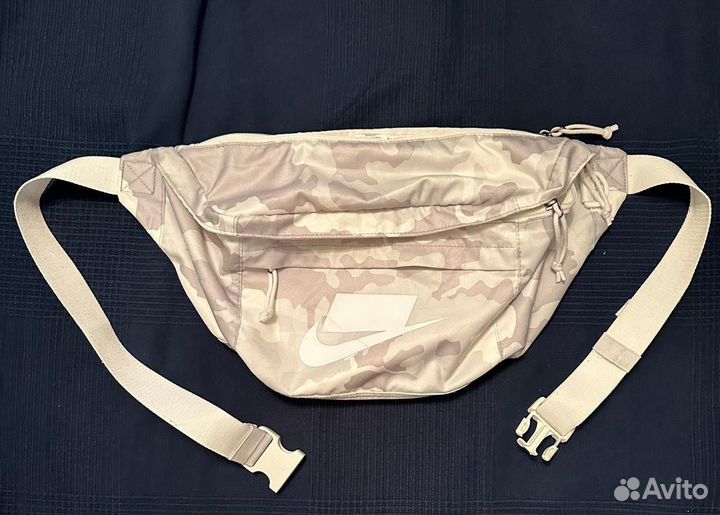 Nike поясная сумка