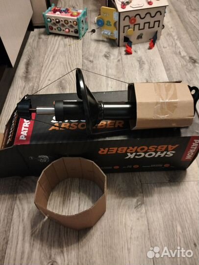 Стойка амортизатора