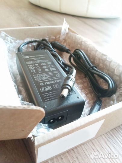 Адаптер питания Traktor Kontrol S2 MK1 NI