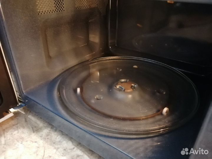 Микроволновая печь Samsung CE2833NR 23л 850wt