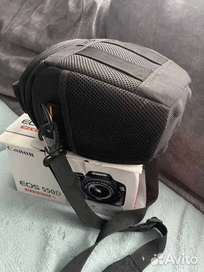 Зеркальный фотоаппарат canon 550d