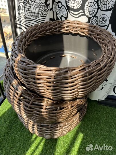 Кашпо для цветов из искусственного ротанга