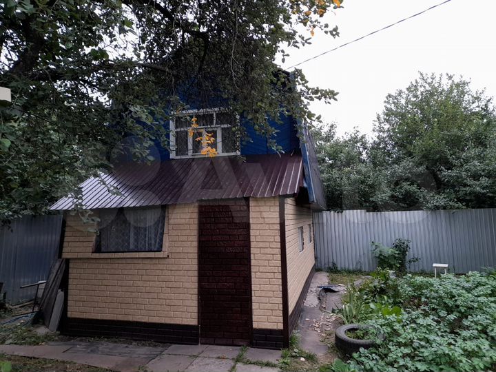 Дача 32 м² на участке 4 сот.