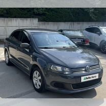 Volkswagen Polo 1.6 AT, 2011, 201 158 км, с пробегом, цена 800 000 руб.