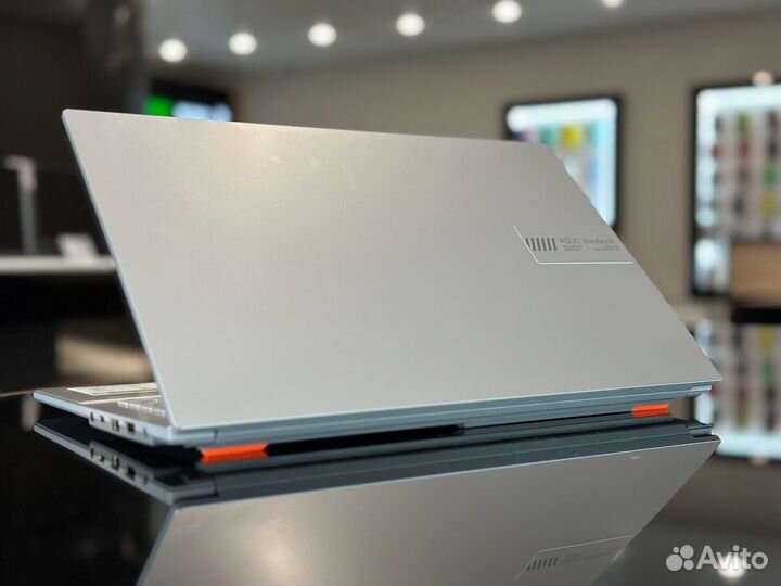 Ноутбук Asus VivoBook/R3-7/DDR5-8Gb/SSD-512Gb