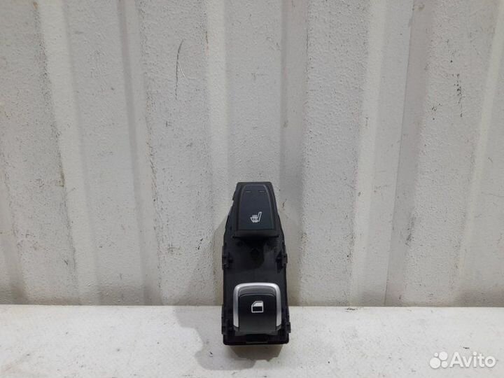 Кнопка стеклоподъемника задней двери Kia K5 Dl3