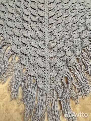 Шаль вязанная новая