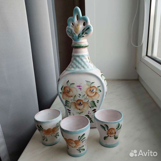 Милейший гжельский набор штоф и 3 стопки