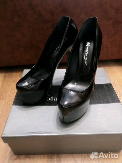 Лаковые туфли