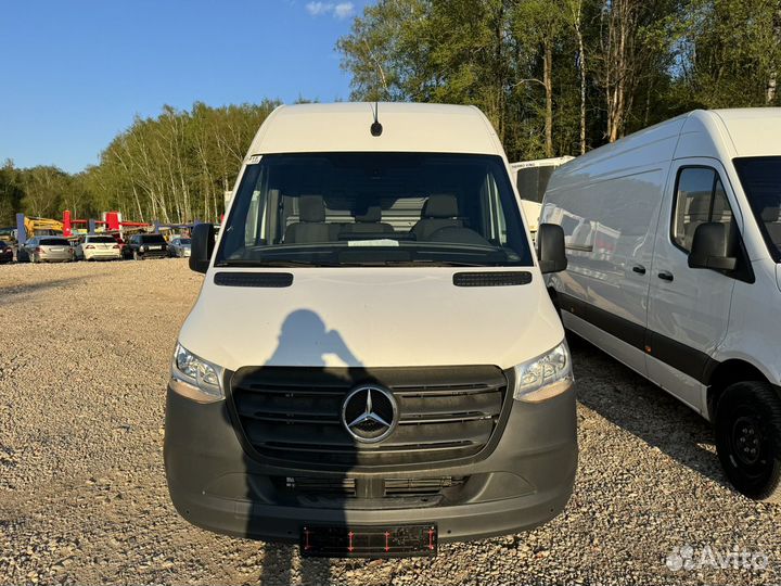 Mercedes-Benz Sprinter микроавтобус, 2023