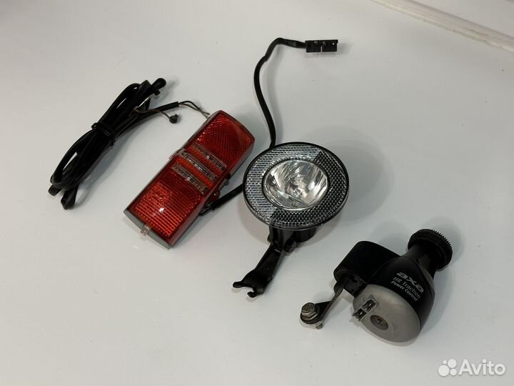 Комплект велофонарей Basta динамо-машина AXA