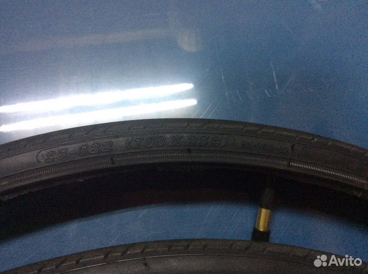 Покрышки 700x25C, 2шт. с камерами