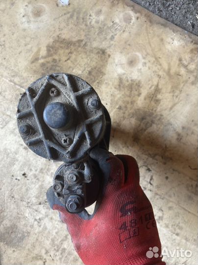 Стартер Мерседес Е 124 2.2 1995 год