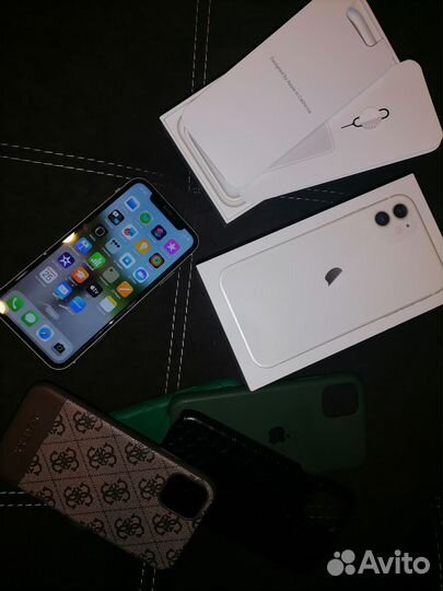 iPhone 11, 64 ГБ