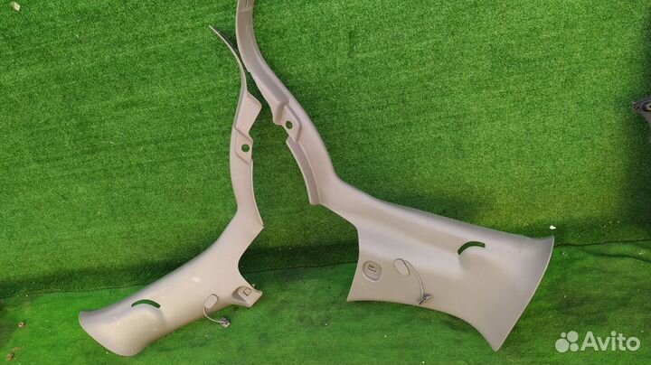 Обшивка стойки кузова пара задняя Cadillac