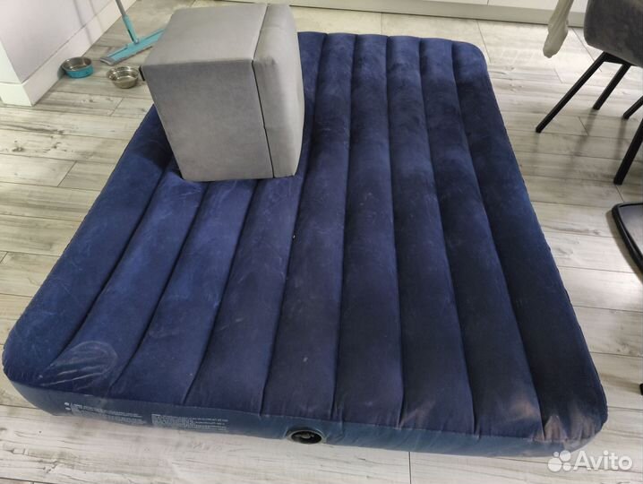 Надувной матрас intex