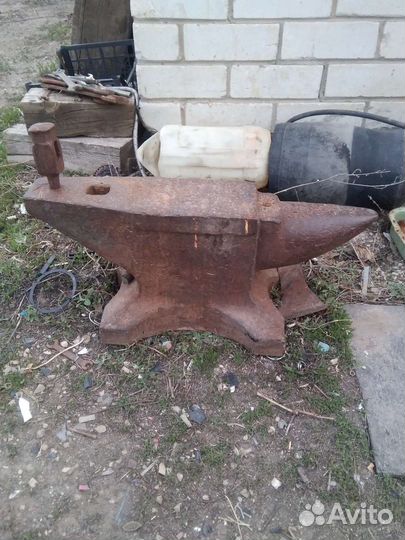 Наковальня СССР