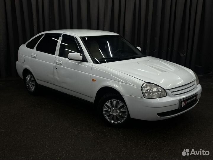 LADA Priora 1.6 МТ, 2011, 197 162 км