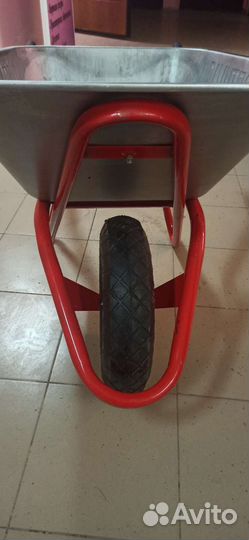 Тачка садово-строительная