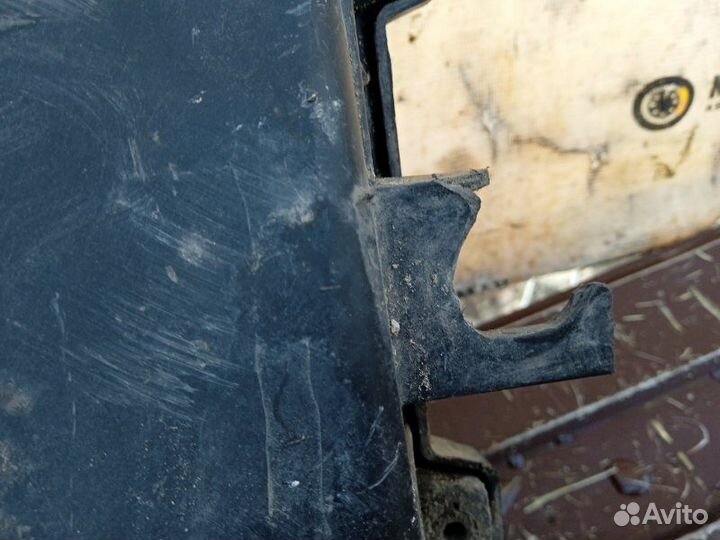 Корпус воздушного фильтра Kia Sportage 1993 (б/у)