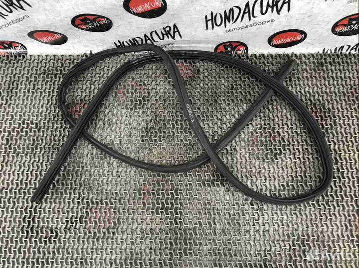 Уплотнитель Honda Accord