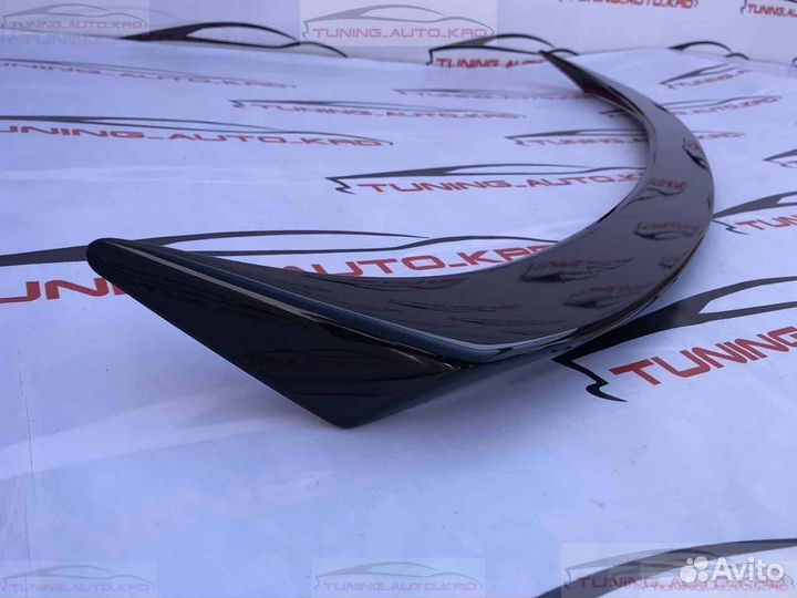 Спойлер на багажник Toyota Camry 70