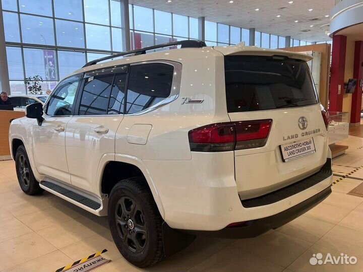 Toyota Land Cruiser 3.5 AT, 2022