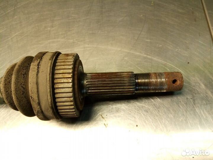 Привод задний правый Nissan Qashqai+2 JJ10E MR20DE