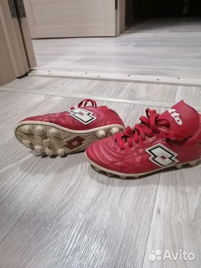 Детские футбольные бутсы 31 размер