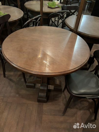 Стол в ресторан